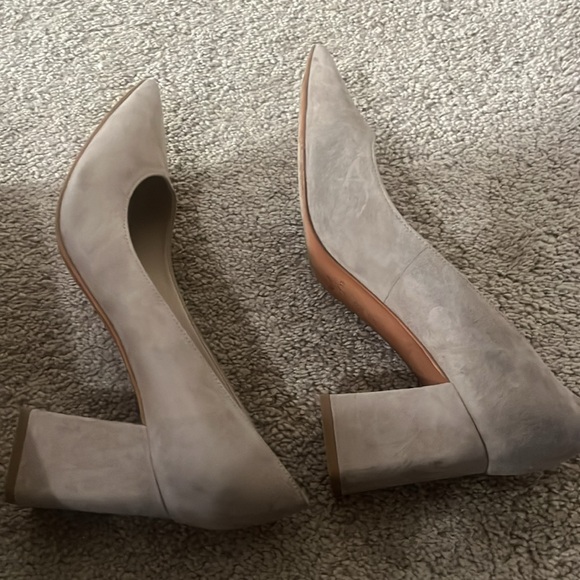 Marc Fisher LTD ZALA 8.5 M Natural Suede - Picture 6 of 11